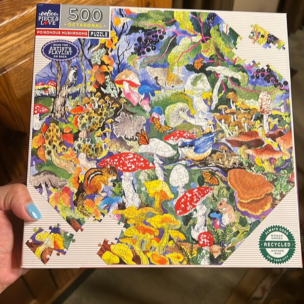 Eeboo Poisonous Mushrooms Octagonal 500-piece Puzzle
